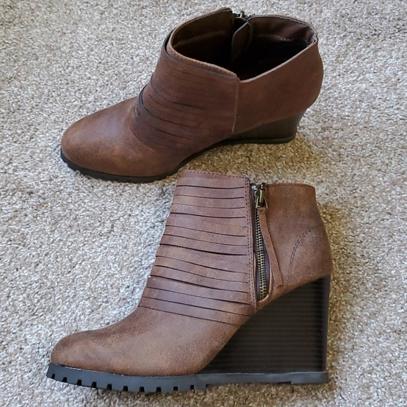 🆕️ Sugar Shoe Boot 9 - Picture 2 of 5